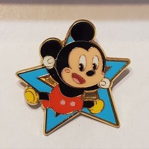 Disney Pin Trading Shanghai Disney Resort Baby Mickey Mouse Star Collection Pin
